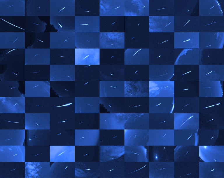 2013 年 4月 30 日至 5 月 8 日期間，在清晨觀察寶瓶座η。由 99 個圖像組成的流星馬賽克，使用了藍色濾鏡。